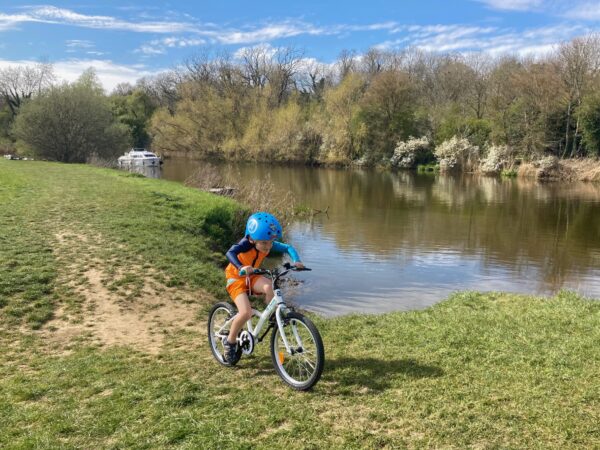 cycling-to-help-you-grow-taller-fast